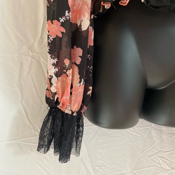 Free People Black and Pink Lace top - Picture 15 of 15